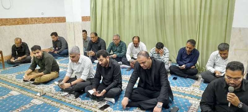 برگزاری مراسم زیارت عاشورا در اداره کل نوسازی مدارس استان هرمزگان