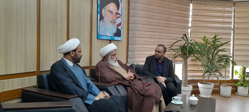 دیدار نماینده استان هرمزگان در مجلس خبرگان رهبری با مدیرکل  نوسازی مدارس استان هرمزگان