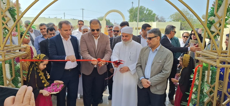 همزمان با هفته دولت انجام شد؛ بهره برداری از مدرسه فاطمیه بندرلنگه