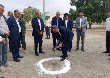 آئین کلنگ زنی سالن ورزشی دانش آموزی روستای چاه اسماعیل