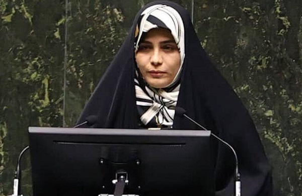 بیانیه “فاطمه جراره” عضو هیئت رئیسه کمیسیون آموزش، تحقیقات و فناوری مجلس شورای اسلامی در 27 مین جشنواره خیرین مدرسه ساز استان هرمزگان؛ مشارکت والای خیرین مدرسه ساز ستودنی است