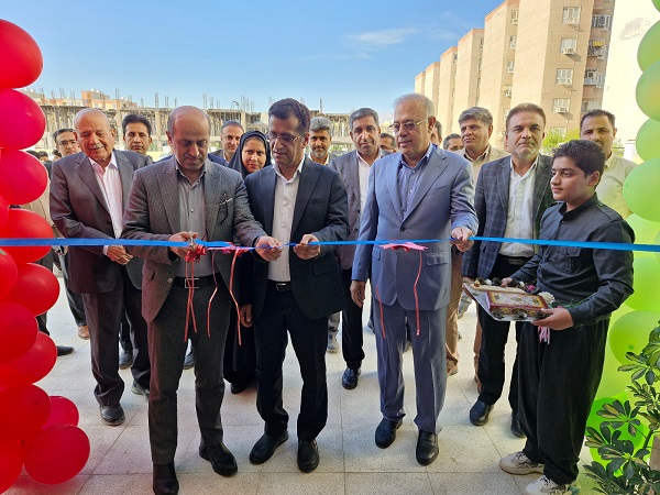با حضور استاندار هرمزگان؛مدرسه متوسطه جوادالائمه علیه السلام شهرک پیامبر اعظم (ص) به بهره برداری رسید