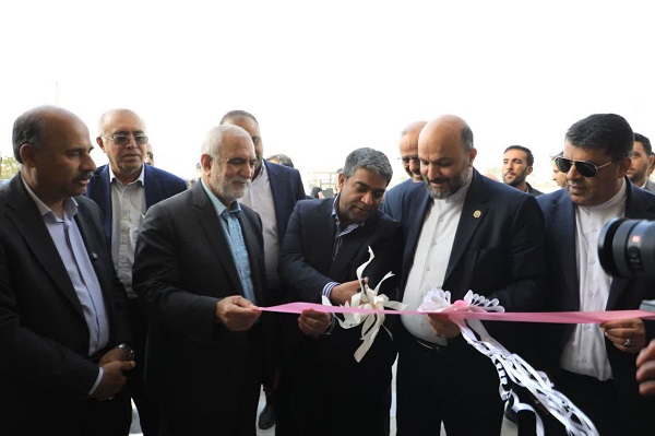 با حضور رییس سازمان نوسازی مدارس کشور؛هنرستان کارودانش دکتر حسابی ۲ در شهرستان‌میناب به بهره برداری رسید