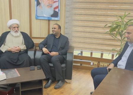 در دیدار نماینده هرمزگان در مجلس خبرگان رهبری با مدیرکل نوسازی مدارس هرمزگان تاکید شد؛ لزوم هم‌افزایی جهت توسعه مدرسه‌سازی